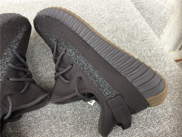 Yeezy Boost Kids 'Onyx' - Image 19
