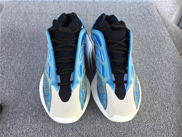 Yeezy Boost Arzareth Blue Aurora - Image 14