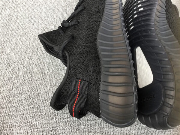 Yeezy Boost Bred - Image 24
