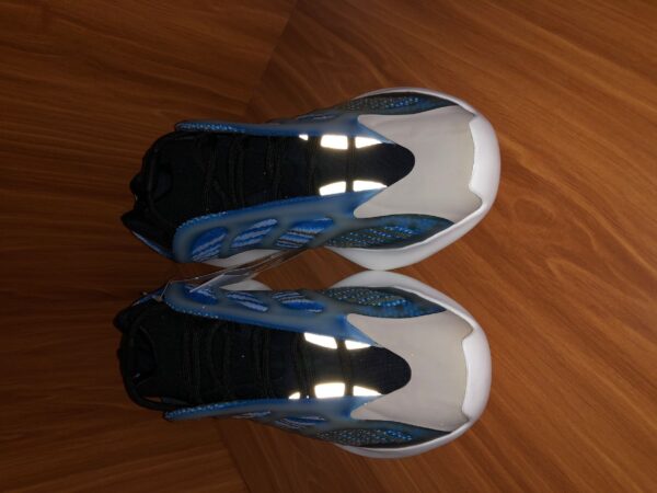 Yeezy Boost Arzareth Blue Aurora - Image 16