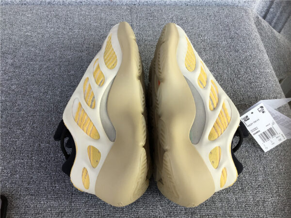 Yeezy Boost Srphym Leaf Yellow - Image 4