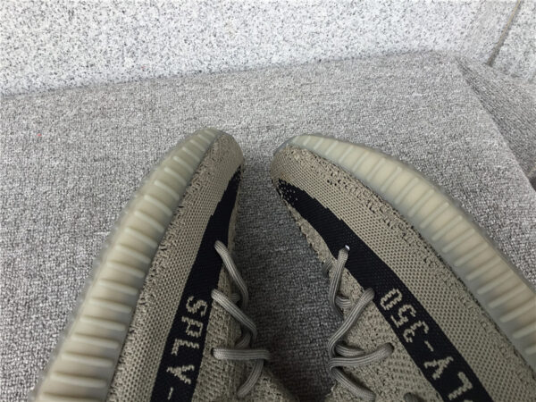 Yeezy Granite Black - Image 16