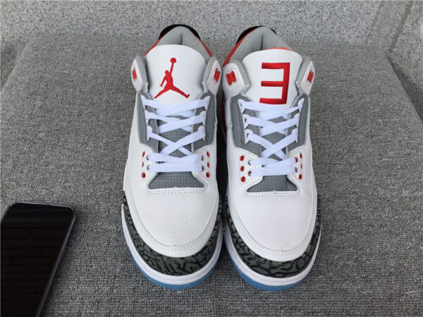 Air Jordan 3 "Desert Cement" - Image 3