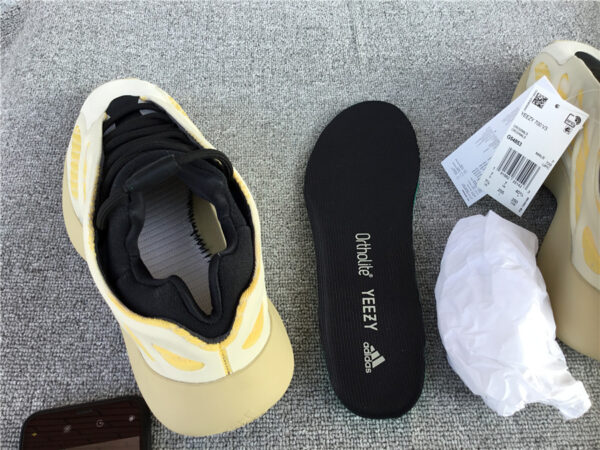 Yeezy Boost Srphym Leaf Yellow - Image 24