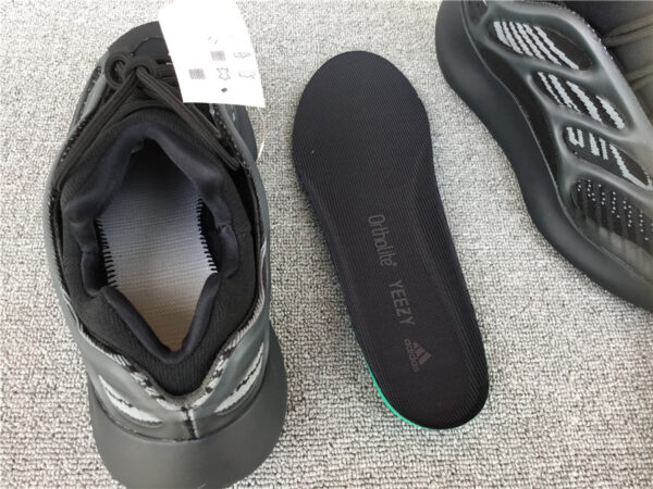 Yeezy Boost Alvah Dark - Image 22