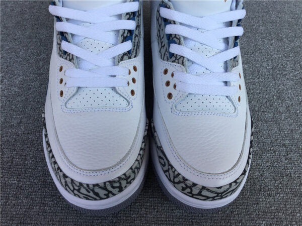 Air Jordan  White and Blue Wizards - Image 9