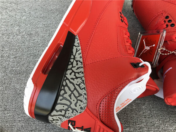 Air Jordan 3“Varsity Red - Image 18