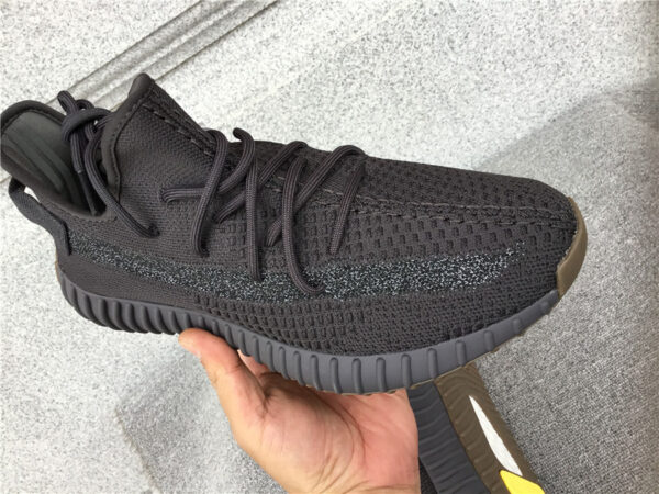 Yeezy Boost Kids 'Onyx' - Image 5