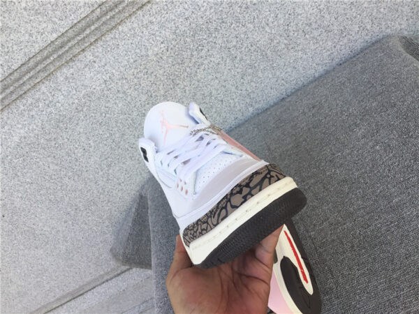Air Jordan 3 WMNS Atmosphere - Image 5