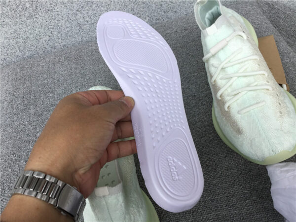 Yeezy Boost  'Calcite Glow' - Image 3