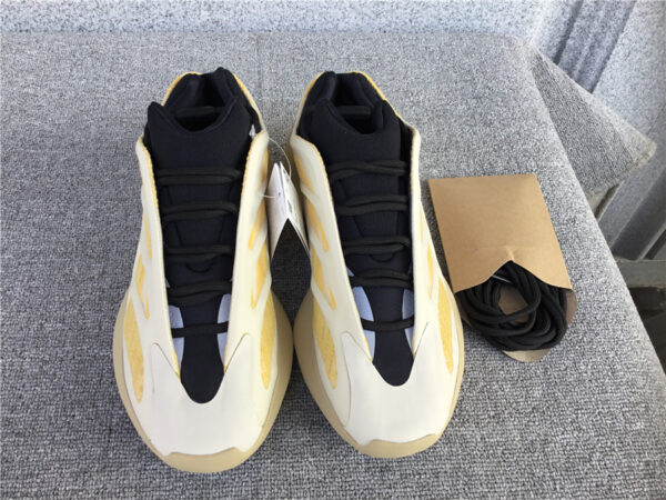 Yeezy Boost Srphym Leaf Yellow - Image 14