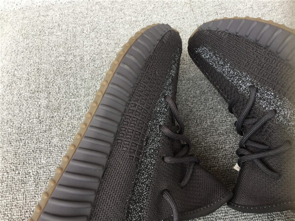 Yeezy Boost Kids 'Onyx' - Image 12