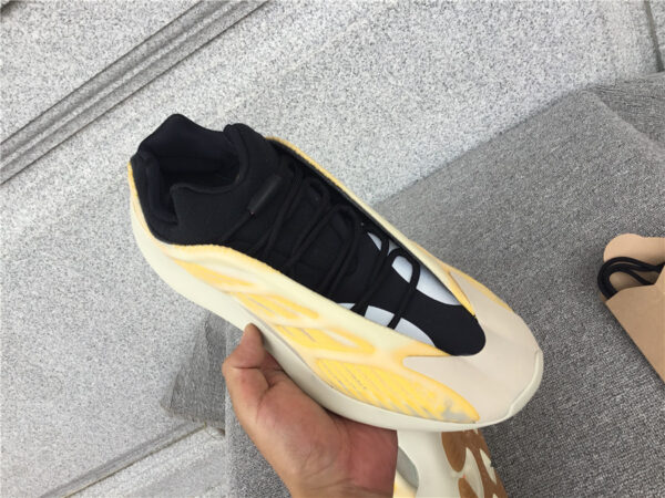 Ad Yeezy White Yellow - Image 7