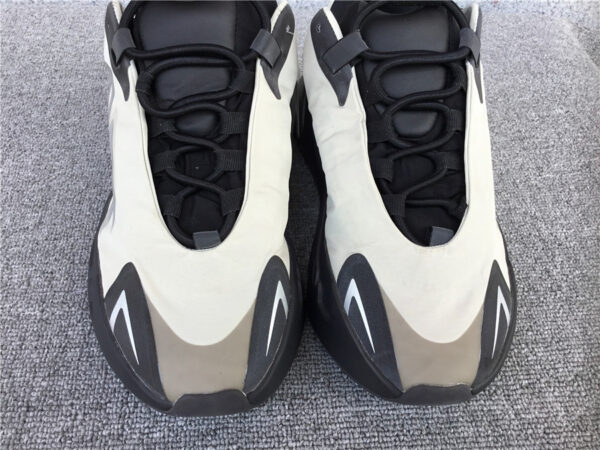 Yeezy Boost Infants 'Bone' - Image 4