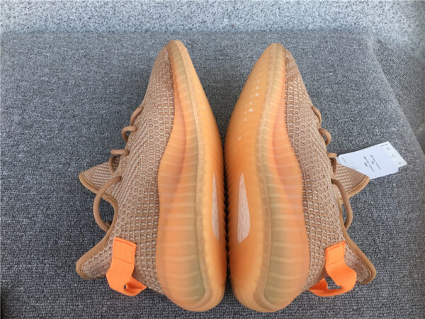 Yeezy Boost Kids 'Clay' - Image 3