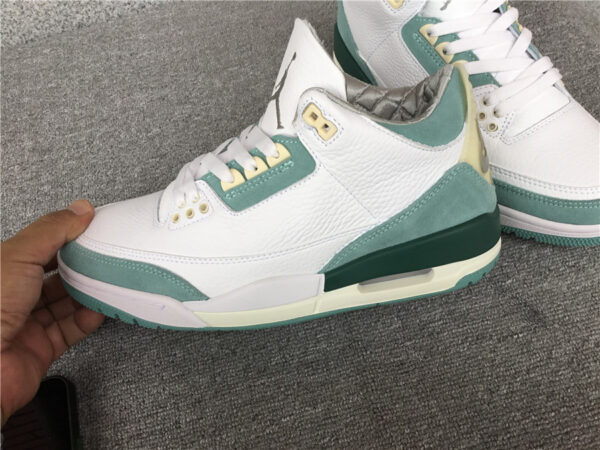 Air Jordan 3 Retro "Mars Stone" - Image 9