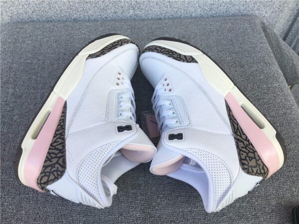 Air Jordan 3 WMNS Atmosphere - Image 15