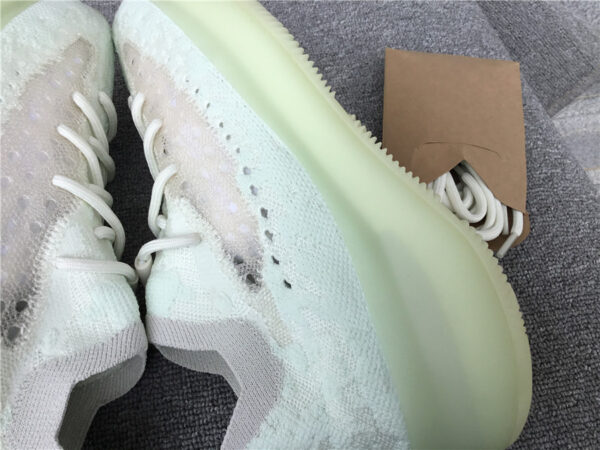 Yeezy Boost  'Calcite Glow' - Image 4