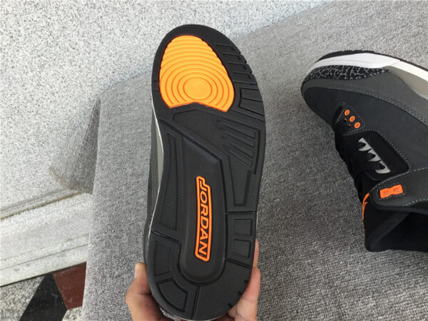 Air Jordan 3 Retro GS 'Fear' - Image 7