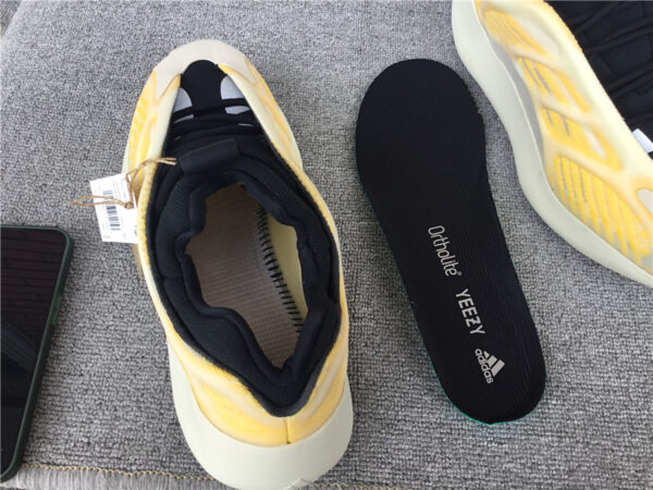 Ad Yeezy White Yellow - Image 4