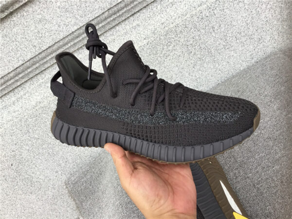 Yeezy Boost Kids 'Onyx' - Image 15