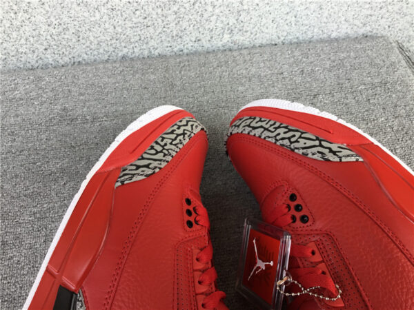 Air Jordan 3“Varsity Red - Image 5