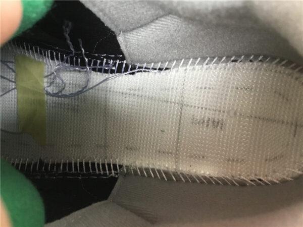 Air Jordan GS 'Pine Green' - Image 3