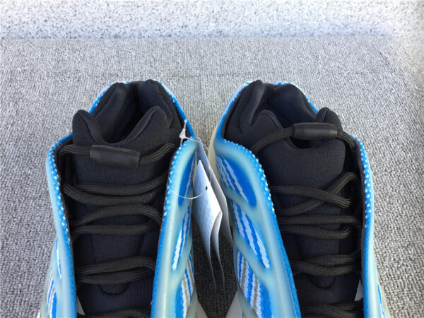Yeezy Boost Arzareth Blue Aurora - Image 10