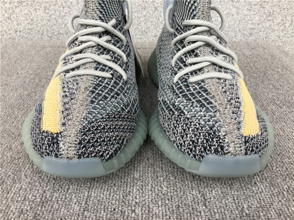 Yeezy Coconut Ash Blue - Image 16