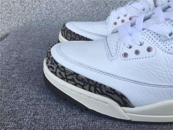 Air Jordan 3 WMNS Atmosphere - Image 14