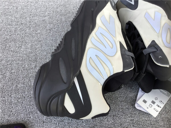 Yeezy Boost Infants 'Bone' - Image 6