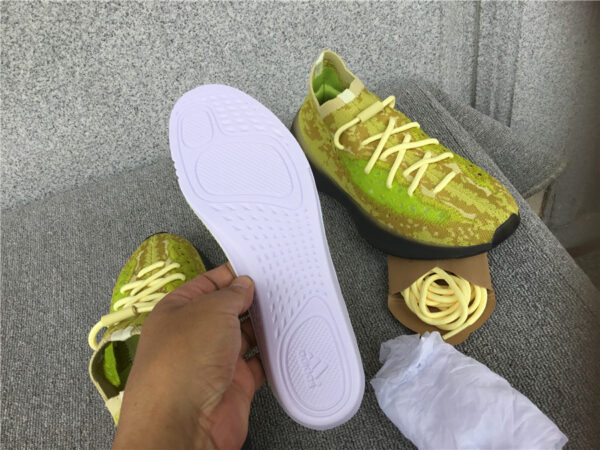 Yeezy Boost 'Hylte Glow' - Image 9