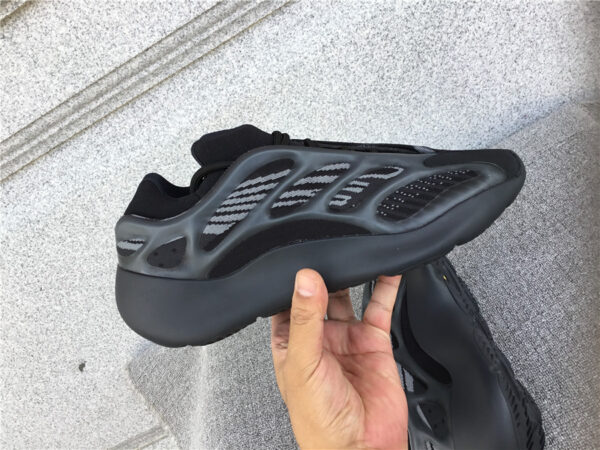 Yeezy Boost Alvah Dark - Image 9
