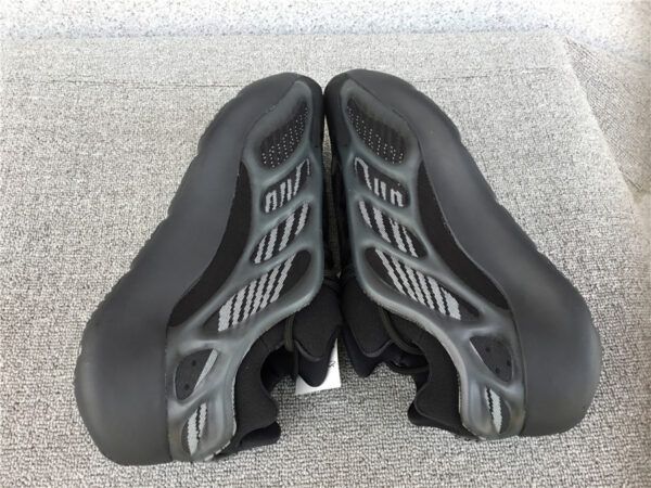 Yeezy Boost Alvah Dark - Image 21