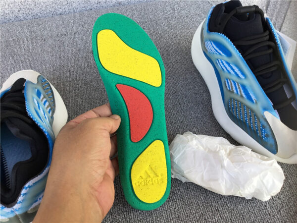 Yeezy Boost Arzareth Blue Aurora - Image 12