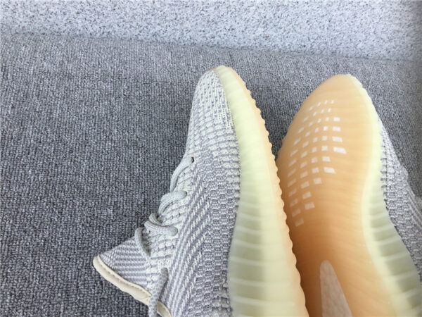 Yeezy Boost Lundmark Reflective - Image 24