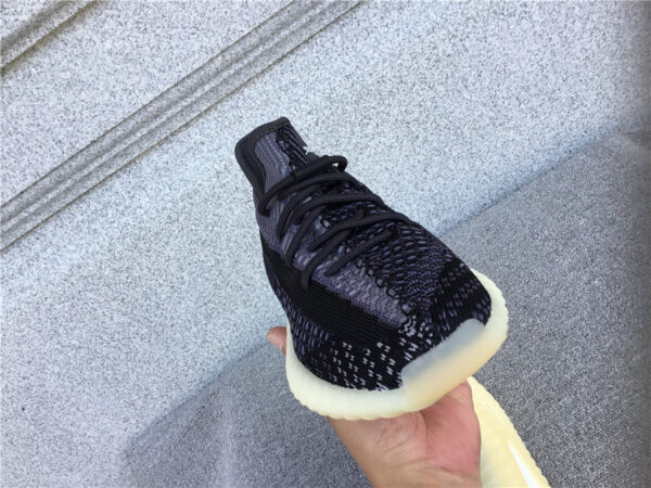 Yeezy Boost Yecheil Non-Reflective - Image 9
