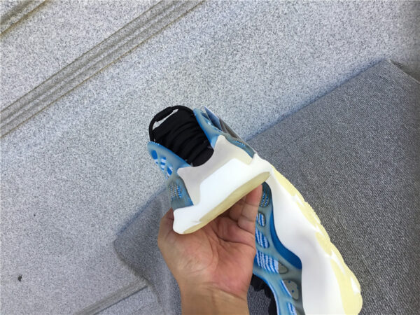 Yeezy Boost Arzareth Blue Aurora - Image 30