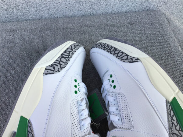 Wmns Air Jordan 3 Retro 'Lucky Green' - Image 18