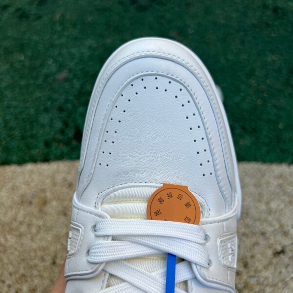 Trainer Pure white denim round toe lace-up LV - Image 6