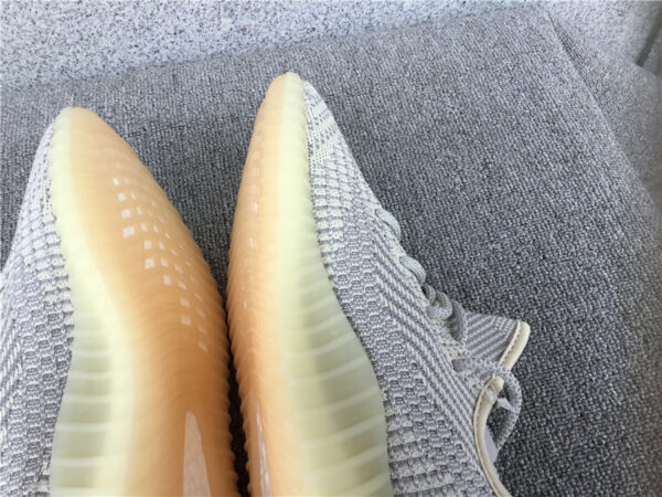 Yeezy Boost Lundmark Reflective - Image 9