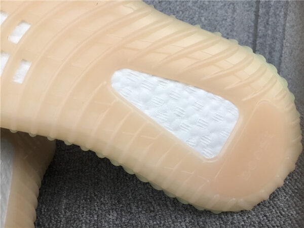 Yeezy Boost Lundmark Reflective' - Image 18