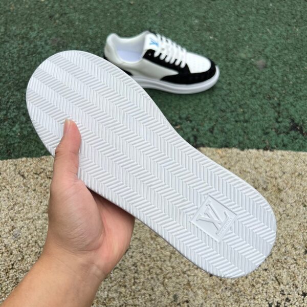 Beverly Hills Sneaker Black and White LV - Image 4