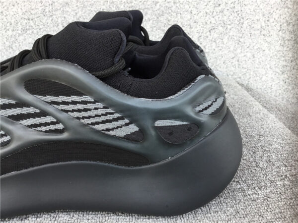 Yeezy Boost Alvah Dark - Image 25