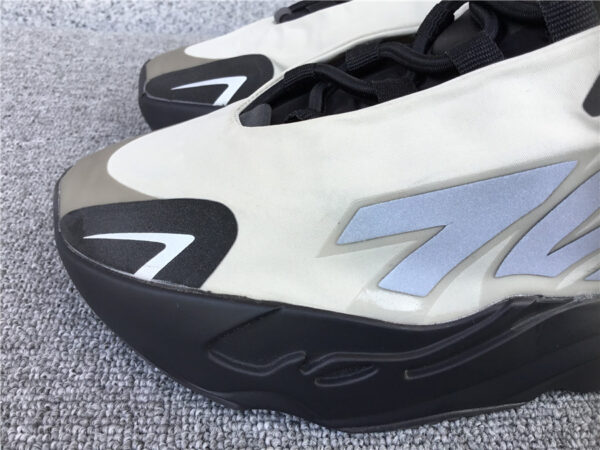 Yeezy Boost Infants 'Bone' - Image 13