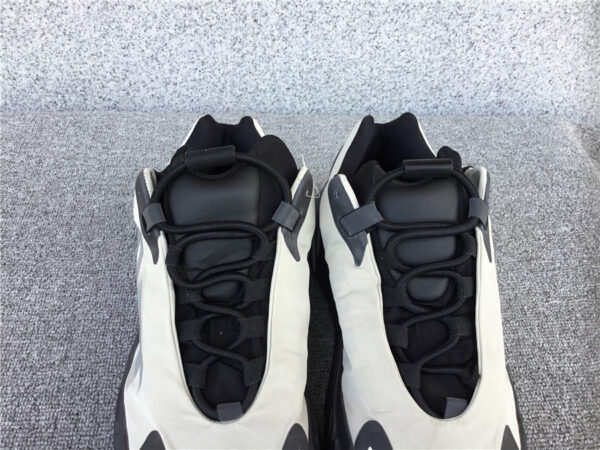 Yeezy Boost Infants 'Bone' - Image 16