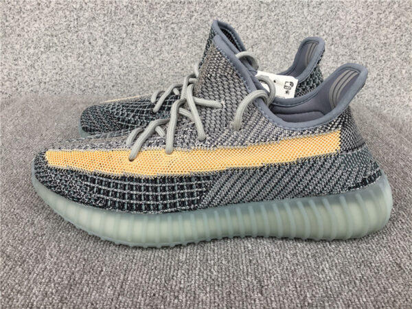 Yeezy Coconut Ash Blue - Image 28