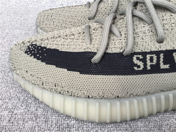 Yeezy Granite Black - Image 4