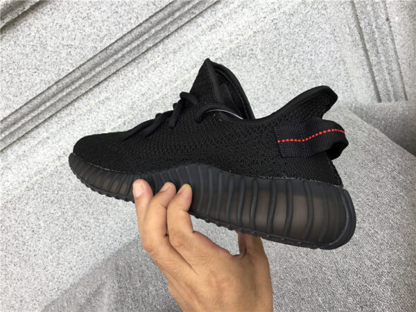 Yeezy Boost Bred - Image 5