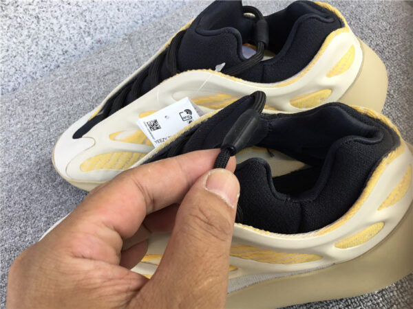 Yeezy Boost Srphym Leaf Yellow - Image 28